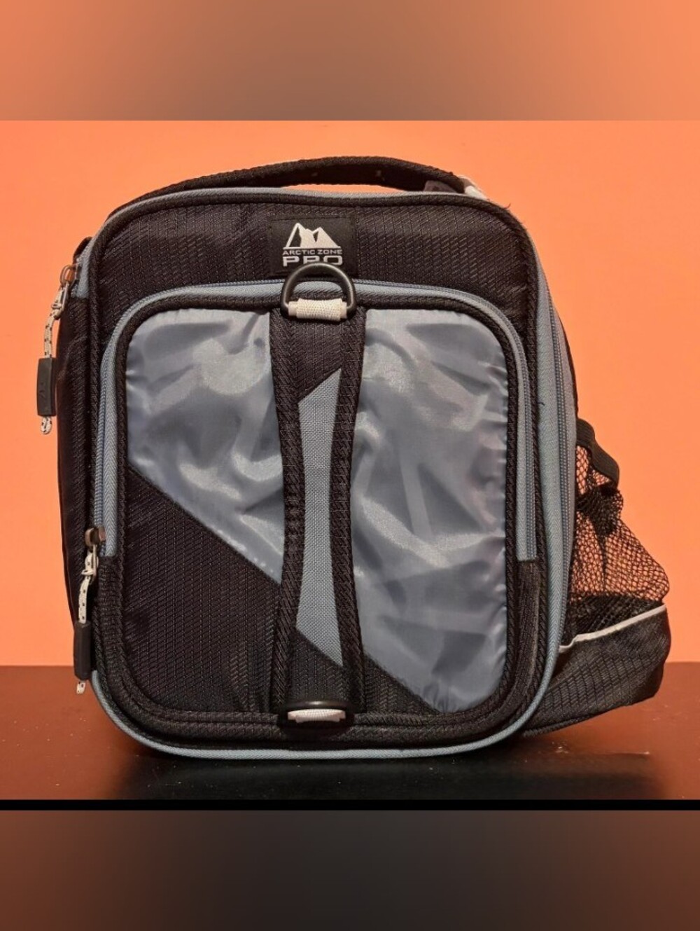 Rare Arctic Zone Pro Black & Grey Expandable Lunch Box